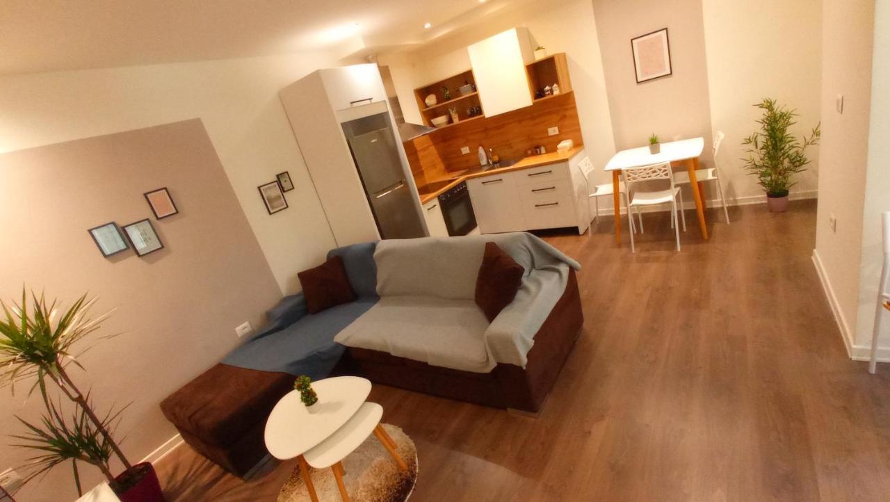 Tirana Apartment Garda Exterior photo